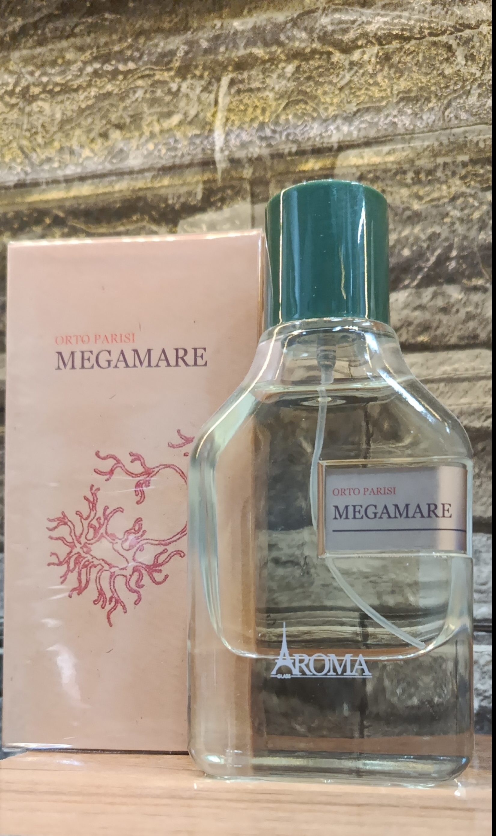 ادکلن MEGAMARE آروما