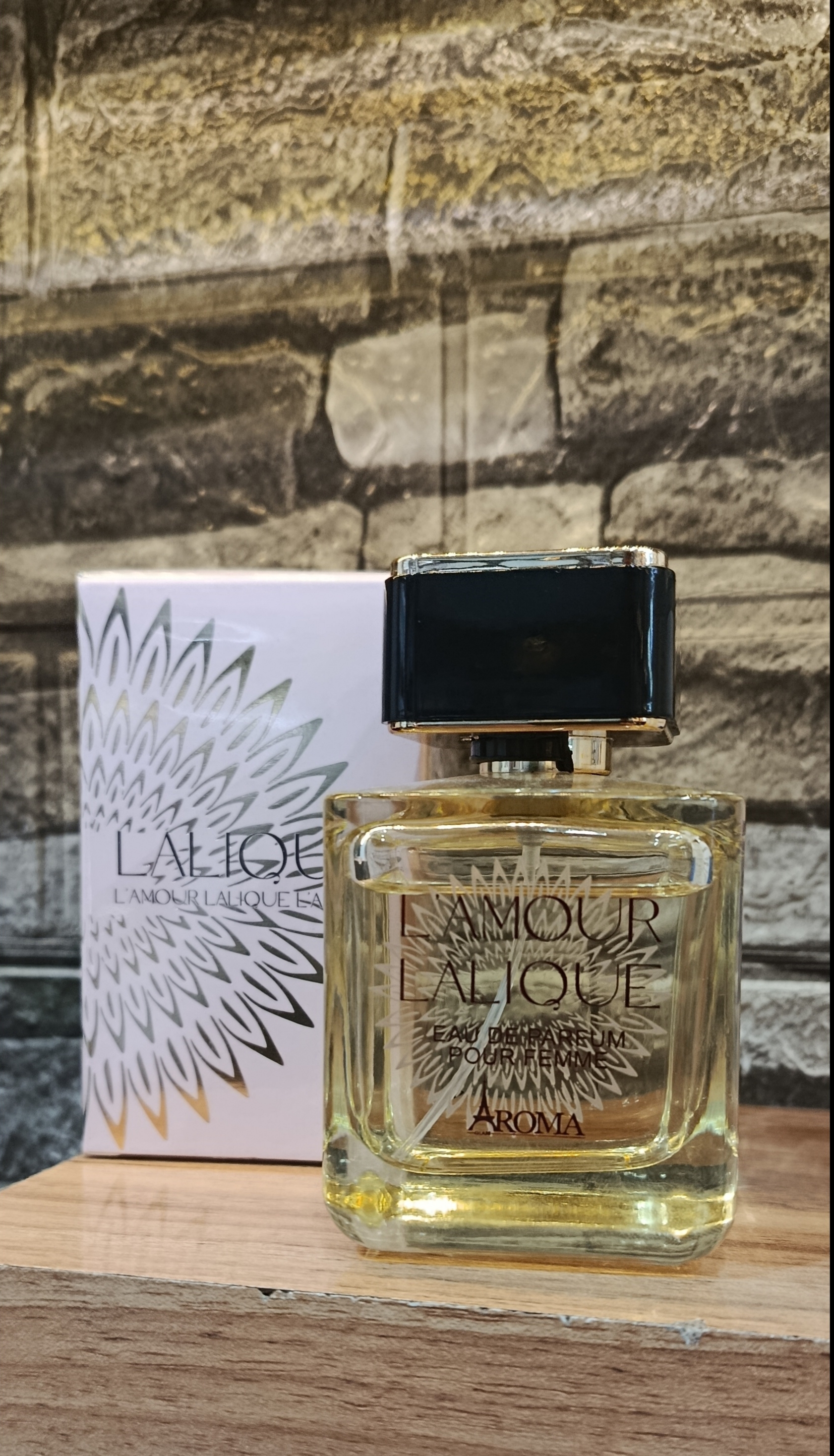 ادکلن LAMOUR LALIQYE آروما