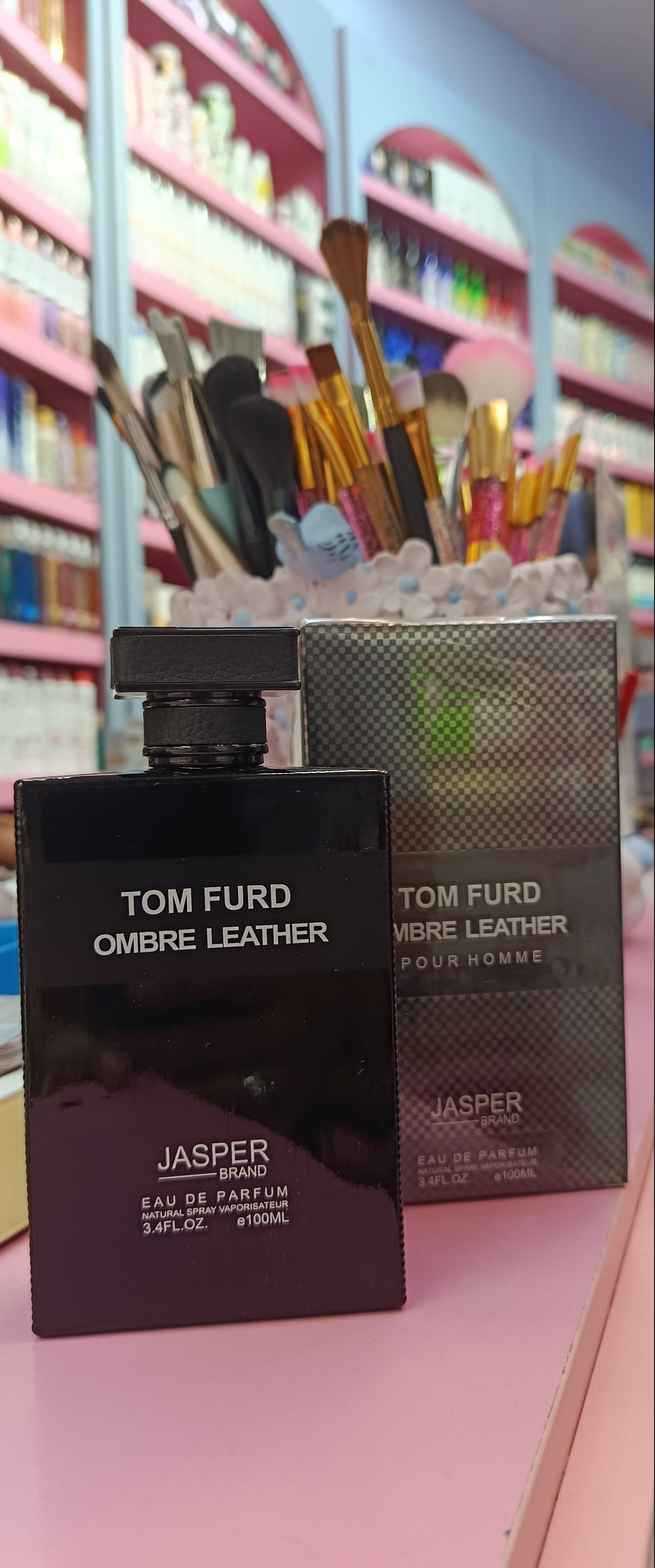 ادکلن TOM FURD OMBRE LEATHER جاسپر